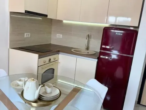 Prodaja, jednosoban stan, 33m², Petrovac, Budva - image 2