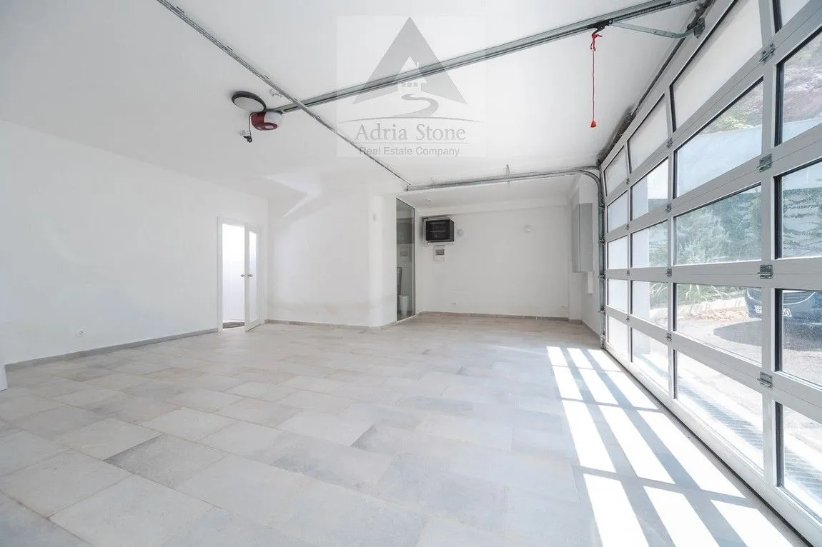 Prodaja, kuća, 350m², Kamenovo, Budva