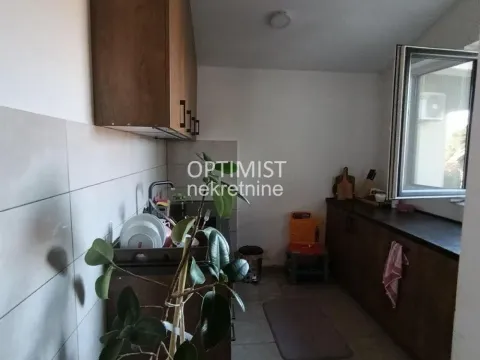 Rent, three bedroom apartment, 100m², Ledine, Beograd - image 4