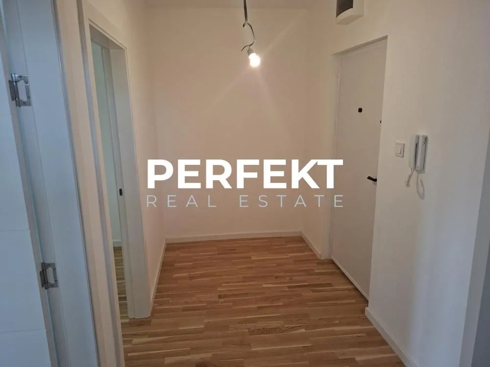 Prodaja, dvosoban stan, 47m², Centar, Pančevo