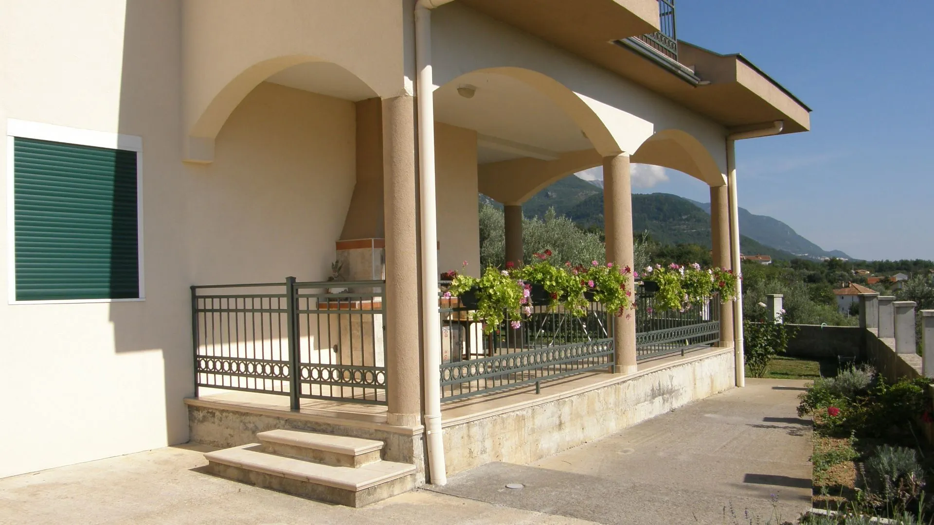 Prodaja, kuća, 157m², Kavač, Kotor