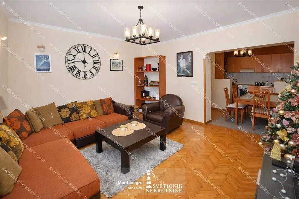 Prodaja, trosoban stan, 100m², Topla, Herceg Novi