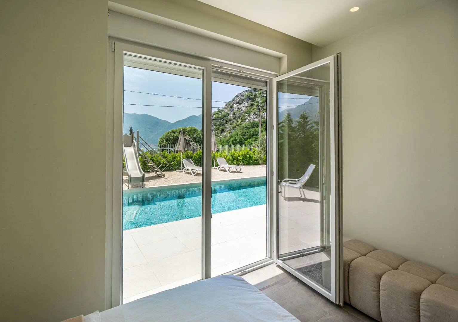 Sale, house, 249m², Orahovac, Kotor