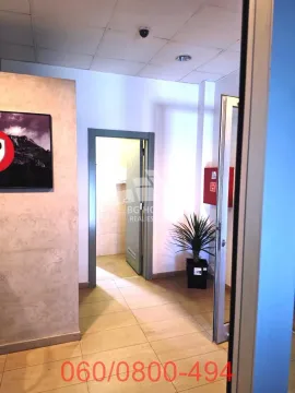 Rent, office space, 335m², Bezanijska Kosa 1, Bežanijska Kosa Sve Podlokacije - image 10
