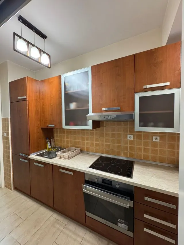 Izdavanje, trosoban stan, 95m², Preko Morače, Podgorica