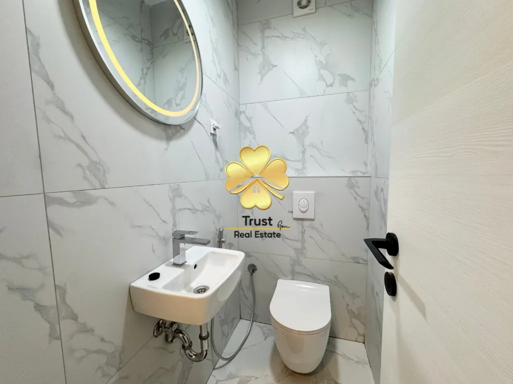Izdavanje, dvosoban stan, 70m², Stari Aerodrom, Podgorica