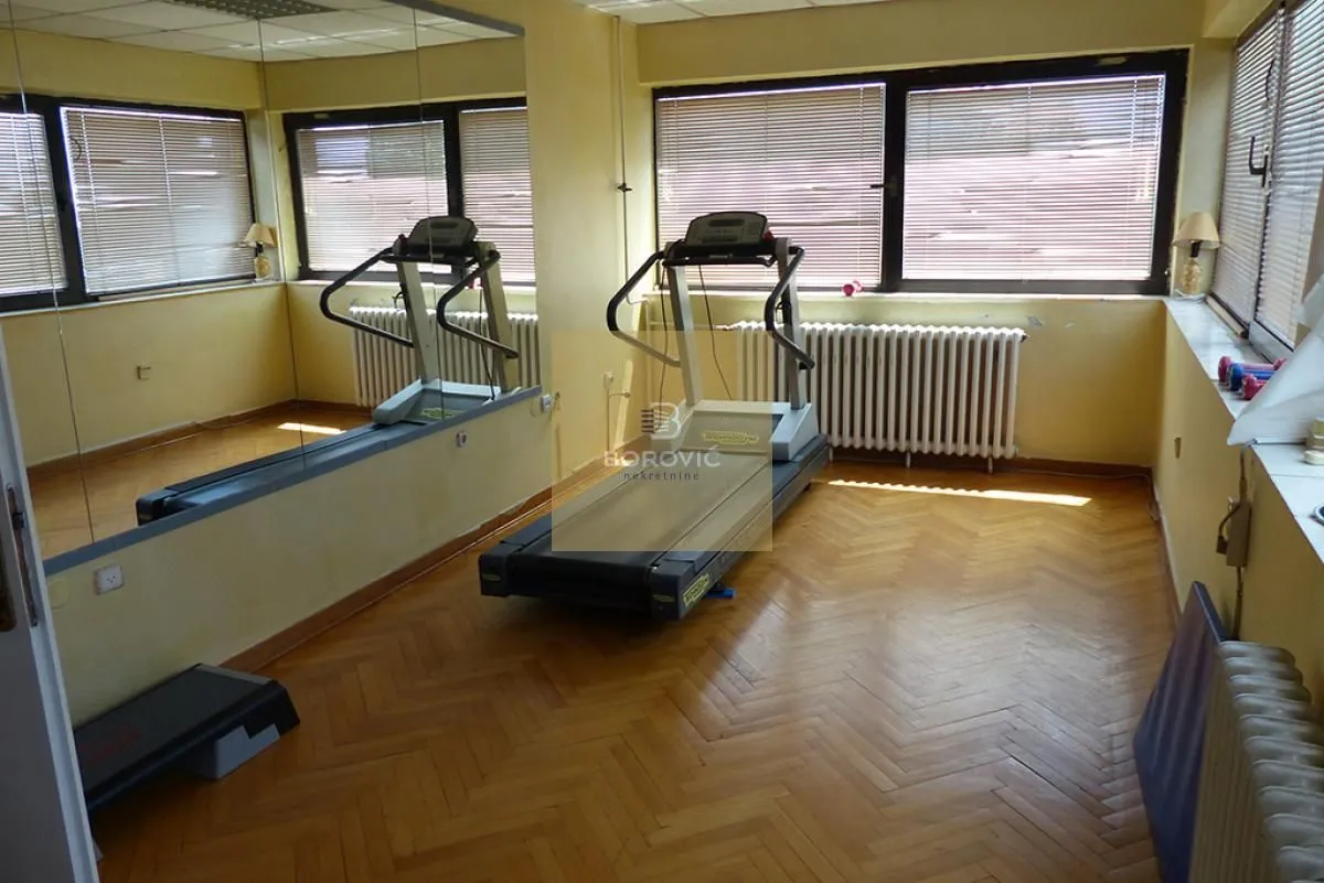 Sale, office space, 273m², Banovo Brdo, Beograd