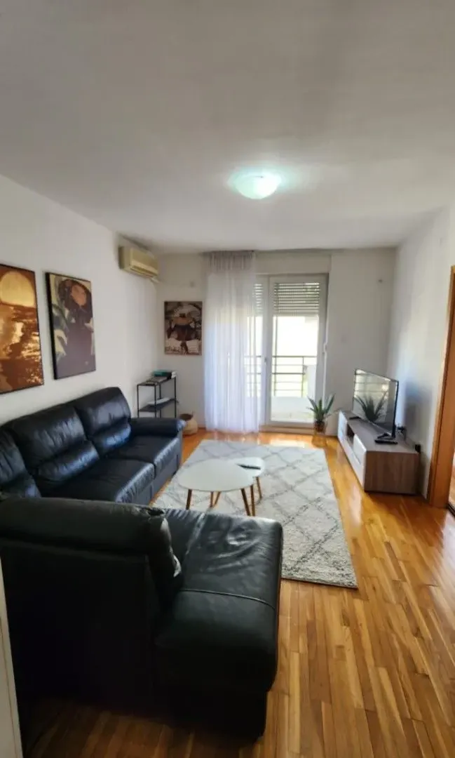 Izdavanje, jednosoban stan, 41m², Ljubović, Podgorica