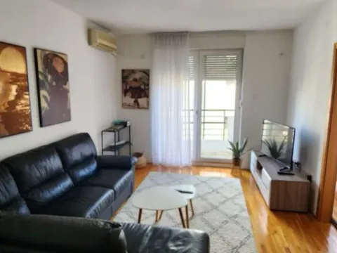 Izdavanje, jednosoban stan, 41m², Ljubović, Podgorica - image 5