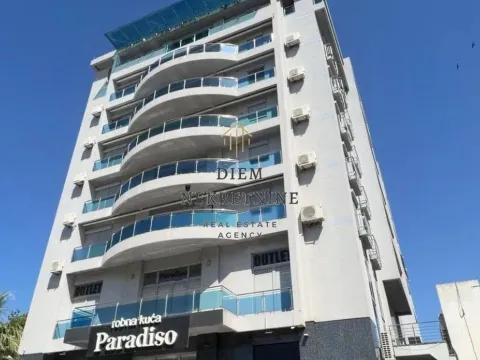 Prodaja, jednosoban stan, 65m², Centar, Bar - image 2