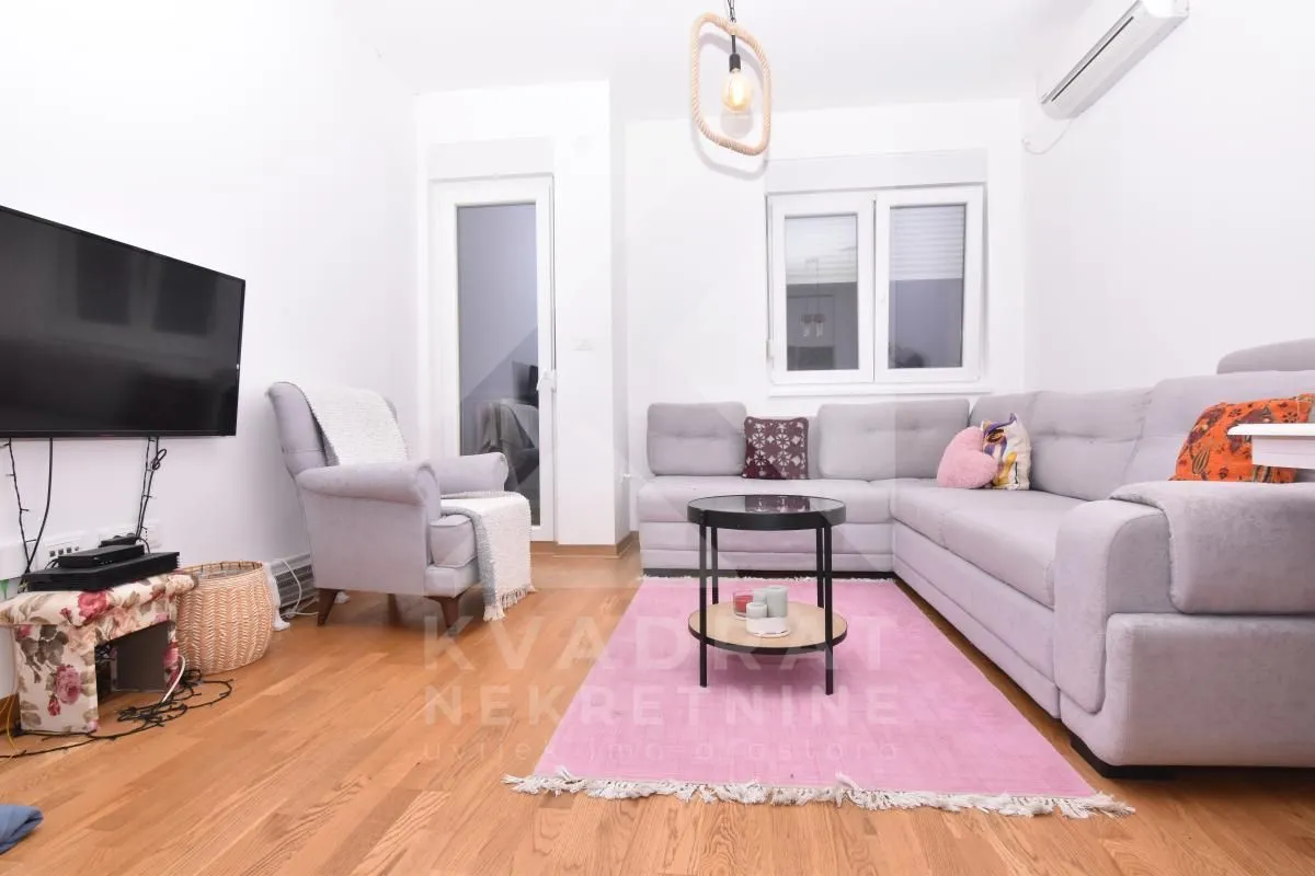 Rent, one bedroom apartment, 43m², City Kej, Podgorica