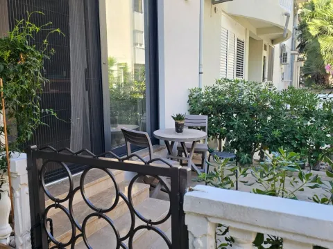 Izdavanje, stan, 35m², Budva, Crna Gora - image 5