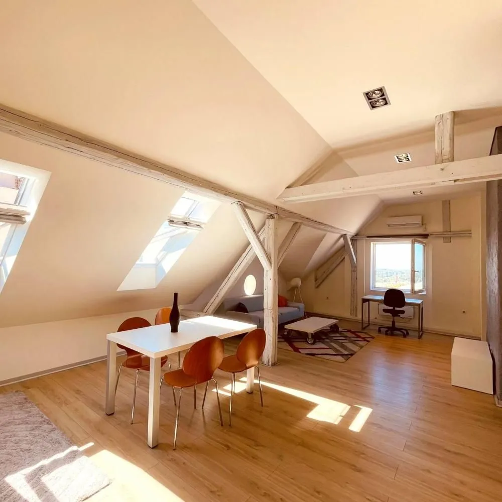 Rent, three bedroom apartment, 93m², Stari Grad, Beograd