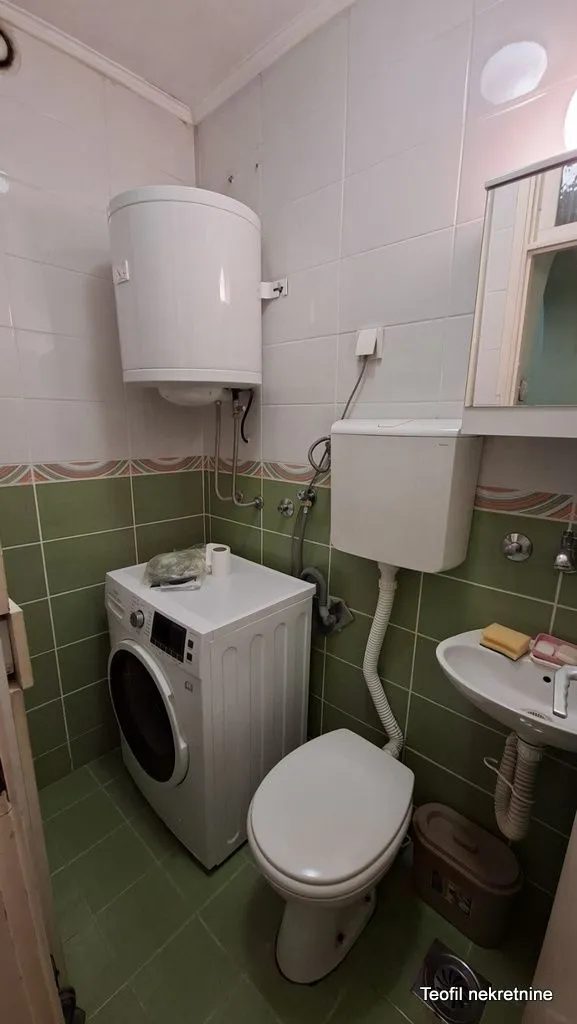 Sale, three bedroom apartment, 92m², Kanarevo Brdo, Beograd