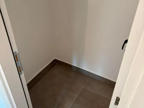 Sale, two bedroom apartment, 69m², Ulcinj, Crna Gora - image 4