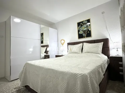 Rent, two bedroom apartment, 104m², Tološi, Podgorica - image 7