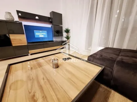 Rent, two bedroom apartment, 54m², Savski Venac, Beograd - image 3