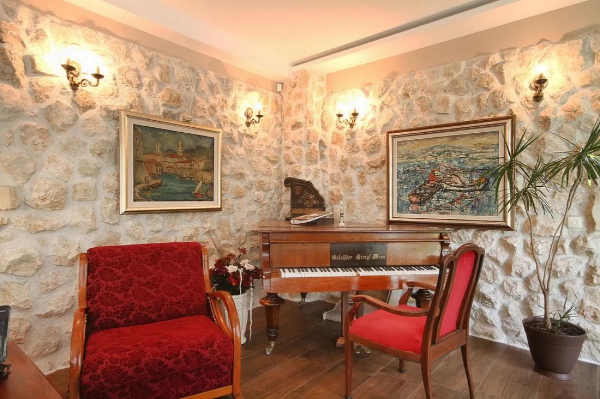 Sale, house, 497m², Prčanj, Kotor