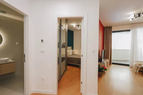 Rent, one bedroom apartment, 60m², Boreti, Budva - image 7