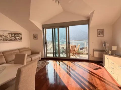 Prodaja, dvosoban stan, 62m², Dobrota, Kotor - image 17