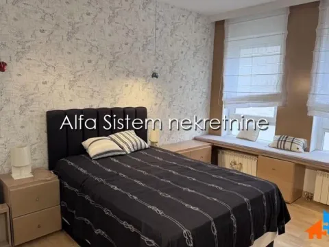 Izdavanje, četvorosoban stan, 150m², Savski Venac, Beograd - image 9