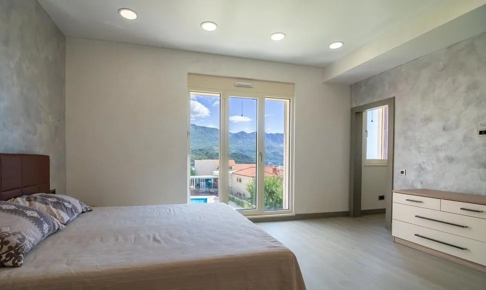 Sale, house, 400m², Bečići, Budva