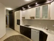 Izdavanje, trosoban stan, 120m², City Kvart, Podgorica - image 5