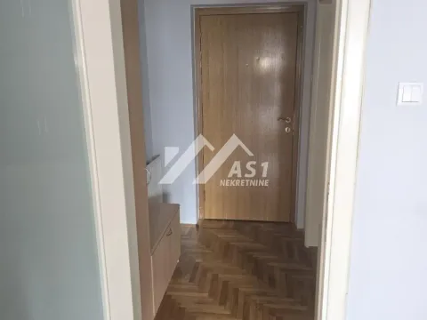 Izdavanje, jednosoban stan, 30m², Sajam, Novi Sad Sve Podlokacije - image 3