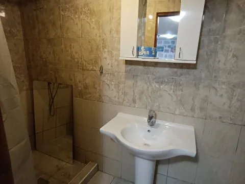 Prodaja, trosoban stan, 88m², Kotor, Crna Gora - image 14