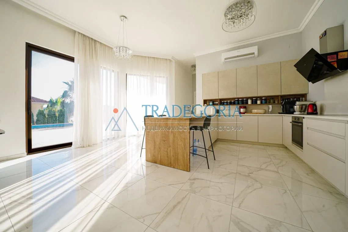 Prodaja, kuća, 285m², Tivat, Crna Gora