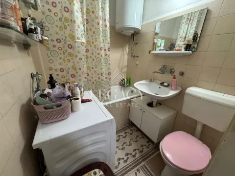 Sale, three bedroom apartment, 71m², Brace Jerković, Voždovac Sve Podlokacije - image 8
