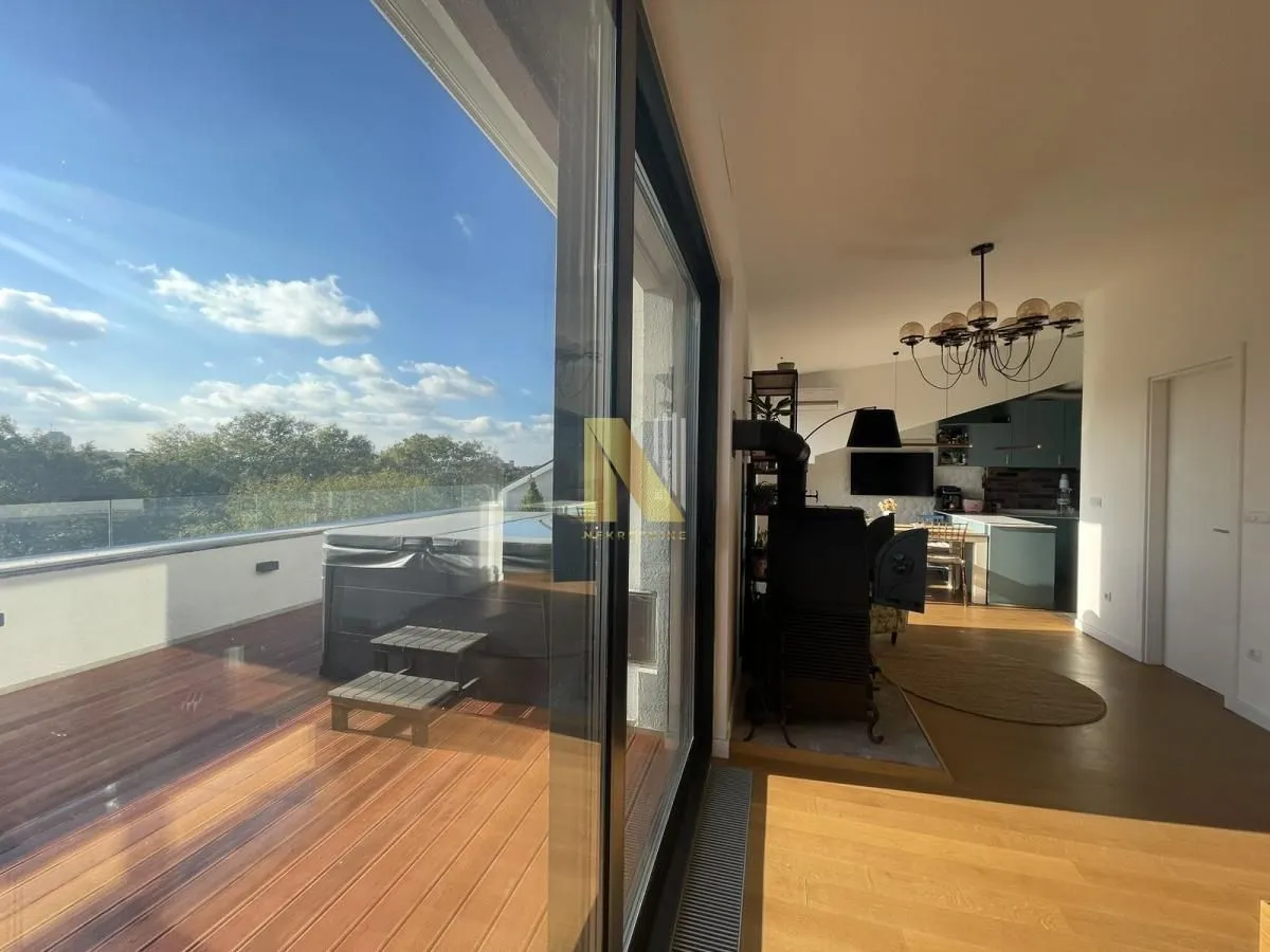 Sale, three bedroom apartment, 136m², Zemun Sve Podlokacije, Beograd