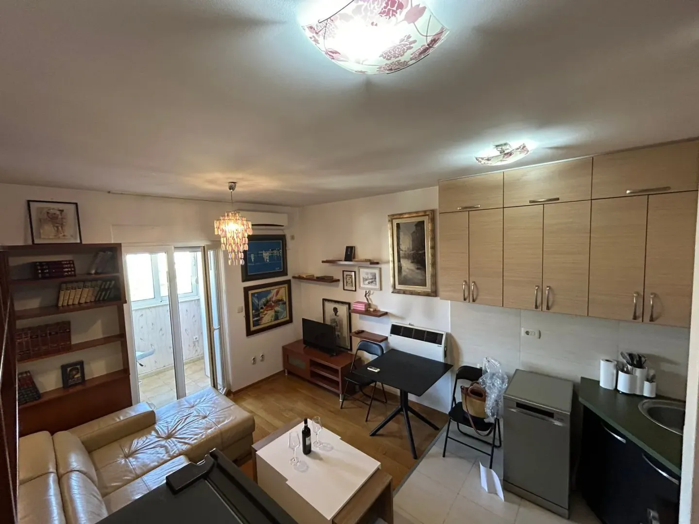 Rent, one bedroom apartment, 40m², Blok 6, Podgorica