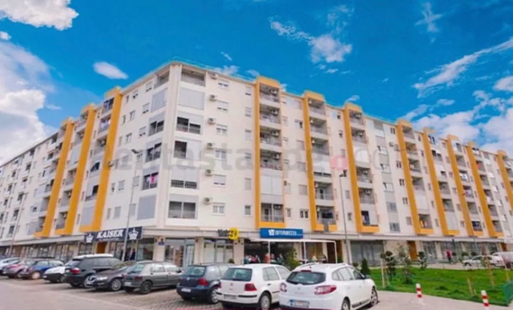 Izdavanje, jednosoban stan, 45m², Stari Aerodrom, Podgorica