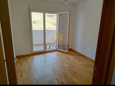 Rent, two bedroom apartment, 69m², Ljubović, Podgorica - image 10