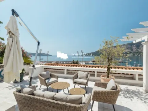 Sale, three bedroom apartment, 244m², Herceg Novi, Crna Gora - image 6