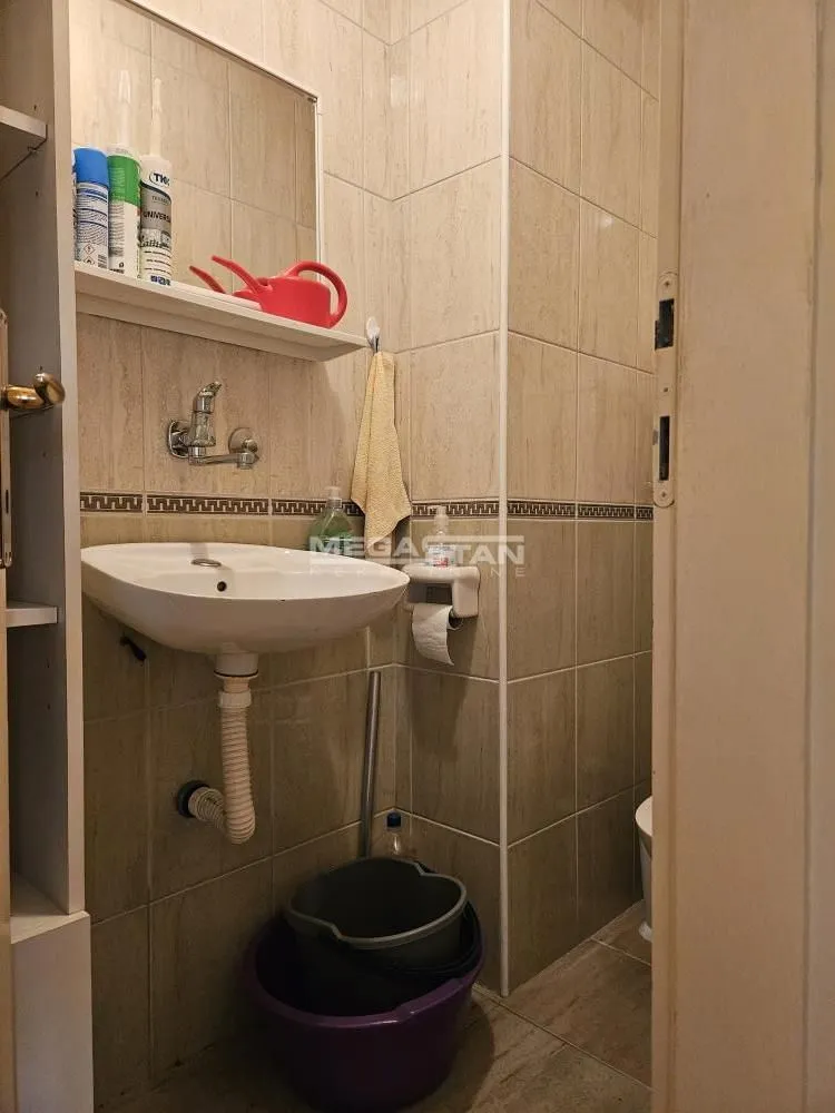 Sale, three bedroom apartment, 69m², Karaburma, Palilula Sve Podlokacije