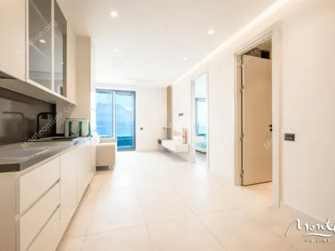 Sale, one bedroom apartment, 52m², Bečići, Budva - image 8