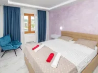 Izdavanje, dvosoban stan, 100m², Rafailovići, Budva - image 3