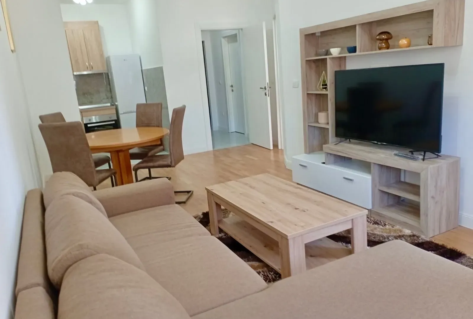Rent, one bedroom apartment, 47m², Centar, Bar