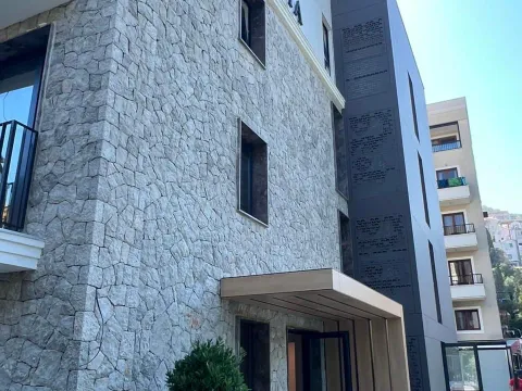 Sale, one bedroom apartment, 58m², Centar, Budva - image 2