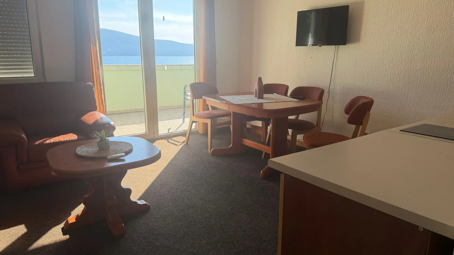 Rent, one bedroom apartment, 52m², Donja Lastva, Tivat