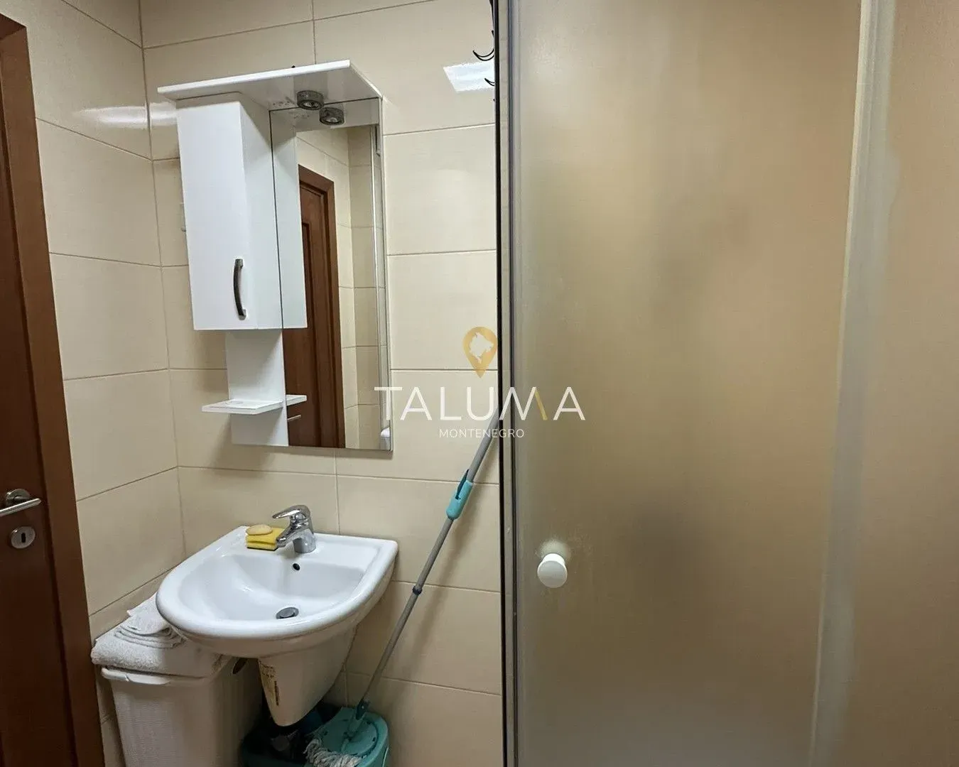 Izdavanje, jednosoban stan, 40m², Preko Morače, Podgorica