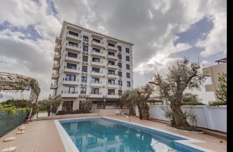 Rent, two bedroom apartment, 71m², Topolica, Bar