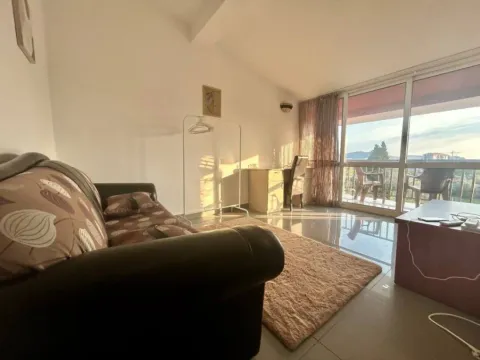 Prodaja, trosoban stan, 80m2, Burtaiši, Bar Prodaja, trosoban stan, 80m2, Burtaiši, Bar