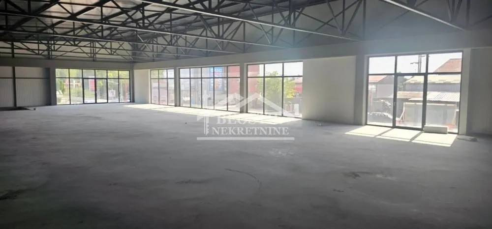 Rent, office space, 2100m², Centar, Smederevo