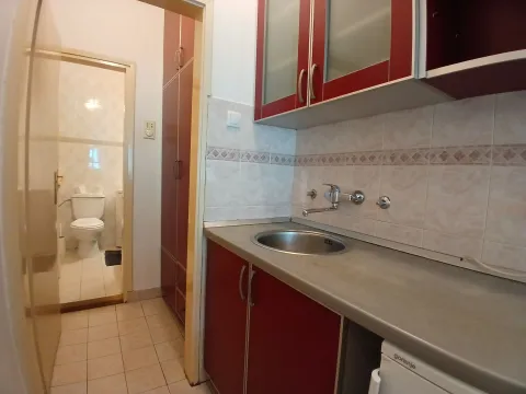 Izdavanje, jednosoban stan, 25m², Stari Grad, Beograd - image 5