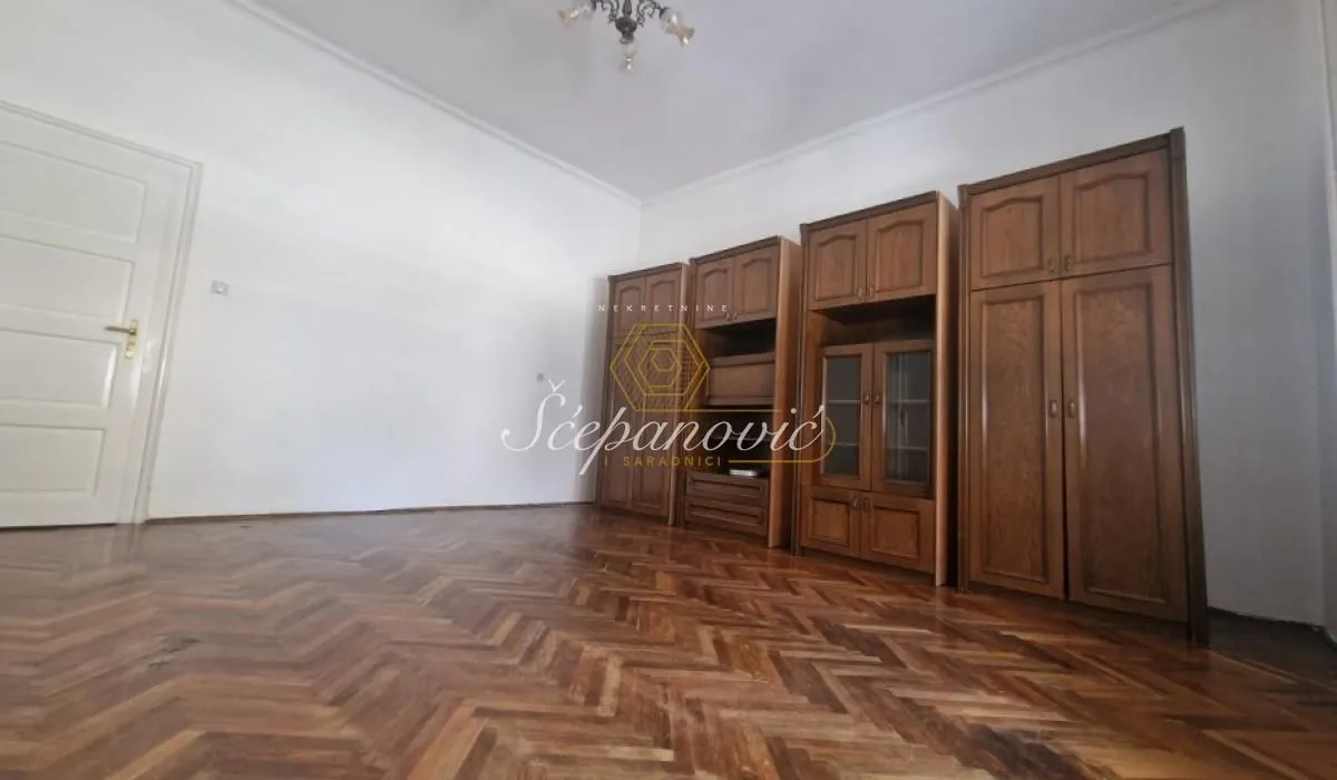 Rent, office space, 84m², Centar, Novi Sad