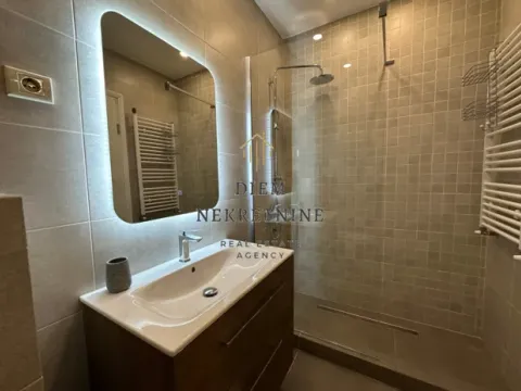 Rent, two bedroom apartment, 75m², Preko Morače, Podgorica - image 13