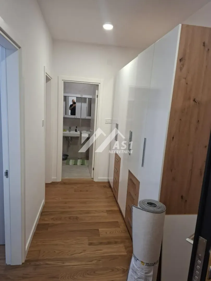 Izdavanje, trosoban stan, 60m², Grbavica, Novi Sad Sve Podlokacije